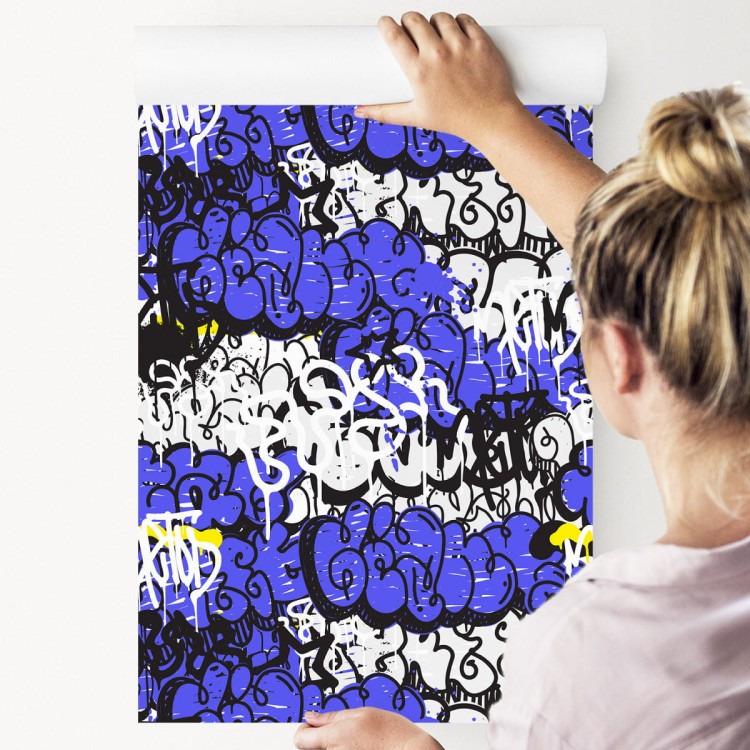 Tapeta Graffiti Z Fioletowymi Elementami