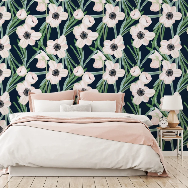 Tapeta Kwiaty - Zawilec Na Ciemnym Tle