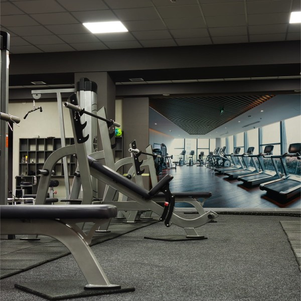 Fototapeta Wnętrze Nowoczesnej Siłowni 3D