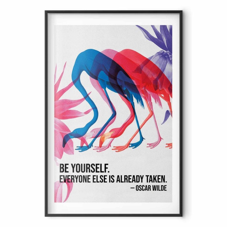 Plakat - Kolorowa repetycja - trzy sylwetki flamingów i inspirującym cytatem