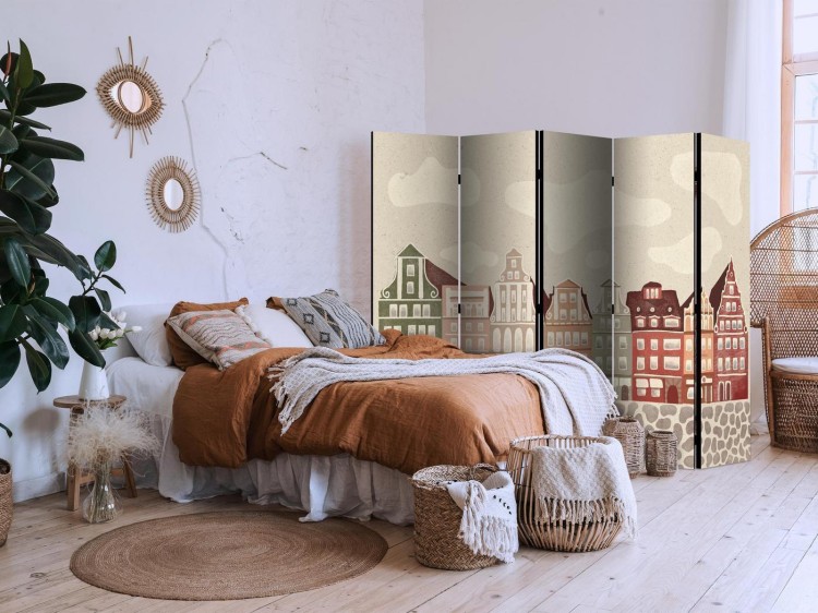 Parawan - Plac Solny - kolorowe ilustrowane kamieniczki na tle nieba z chmurami