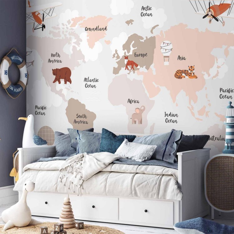 Fototapeta - Mapa w odcieniach beżu - kontynenty ze zwierzętami