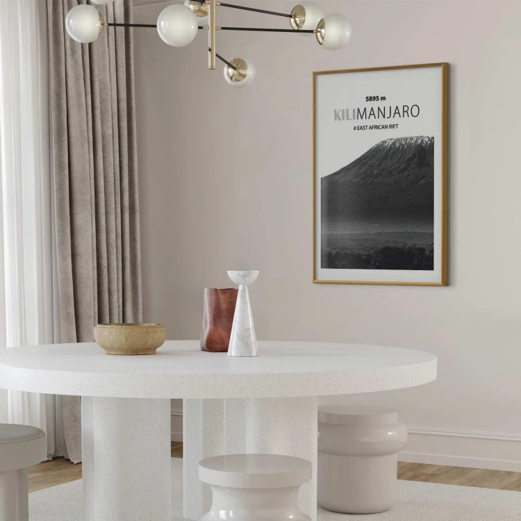 Plakat - Majestatyczny szczyt górski Kilimanjaro korona gór pejzaż górski