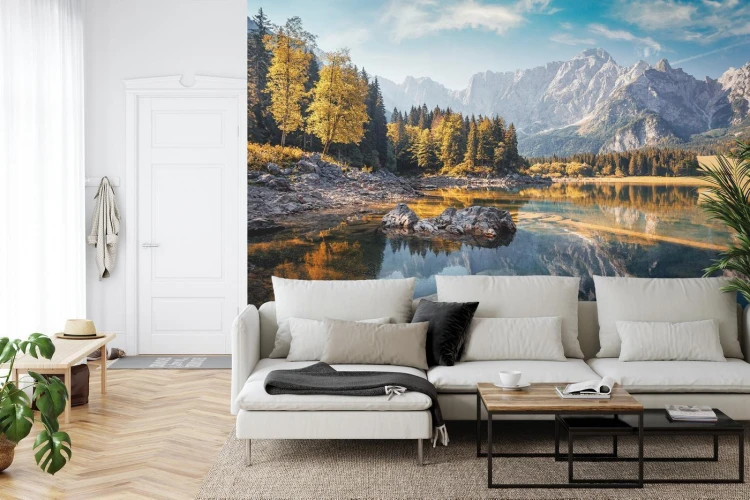 Fototapeta Awesome Sunny Landscape In The Forest. Wonderful Autumn Scenery. Picturesque View Of Nature Wild Lake. Sun Rays Through Colorful Trees. Incredible View On Fusine Lakeside. Amazing Natural Background